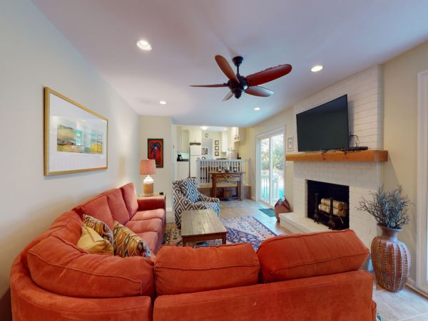 Lovely Comfortable Home 4 Bedrooms Sleeps 10 Guests