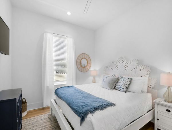 Miramar Beach Beautiful 4 Bedroom plus Loft Vacation Home