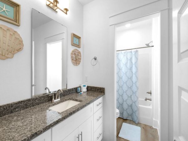 Miramar Beach Beautiful 4 Bedroom plus Loft Vacation Home
