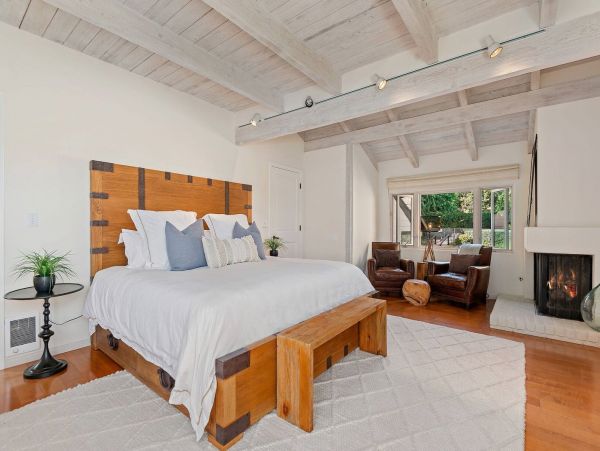 Montecito Luxury Vacation Pool Home plus Guest House Sleeps 8