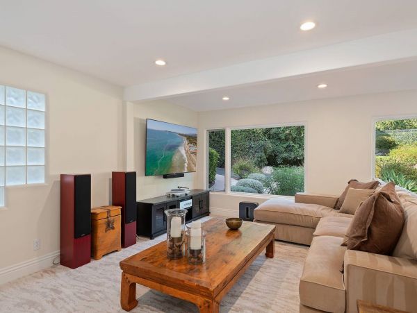 Montecito Luxury Vacation Pool Home plus Guest House Sleeps 8