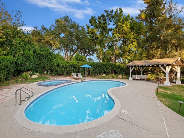 Montecito Luxury Vacation Pool Home plus Guest House Sleeps 8