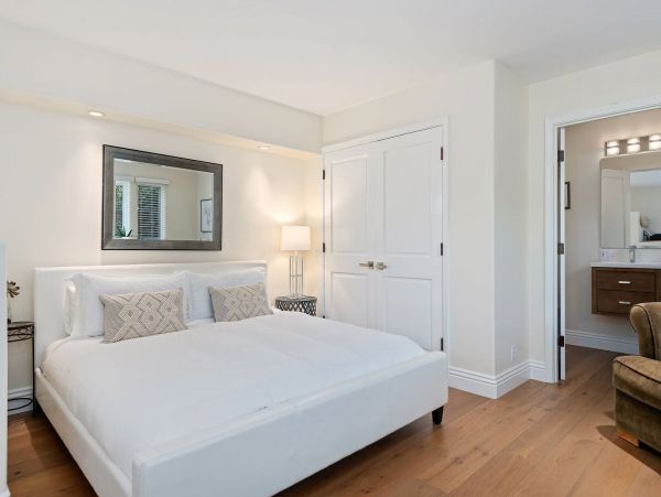 Montecito Luxury Vacation Pool Home plus Guest House Sleeps 8