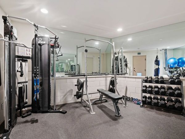 Montecito Luxury Vacation Pool Home plus Guest House Sleeps 8