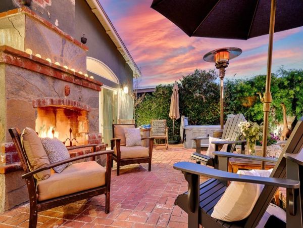 Lovely Home One Block from Ocean with Casita