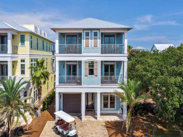Destin Eight Bedroom Walk to the Beach Vacation Rental