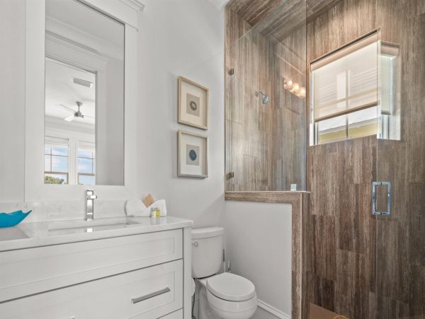 Destin Eight Bedroom Walk to the Beach Vacation Rental