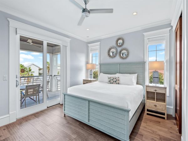 Destin Eight Bedroom Walk to the Beach Vacation Rental