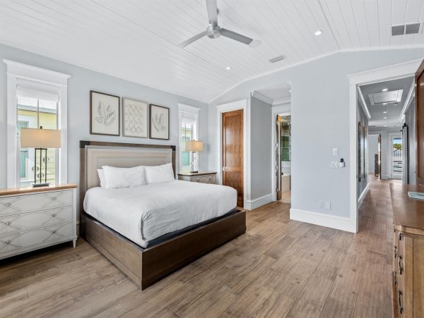 Destin Eight Bedroom Walk to the Beach Vacation Rental