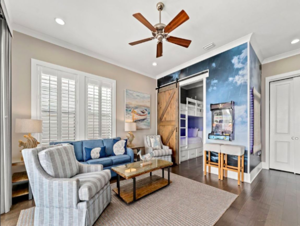Luxurious 6-Bedroom Home - Steps from the Beach with VIP Extras