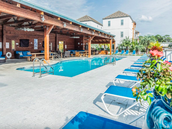 Luxurious 6-Bedroom Home - Steps from the Beach with VIP Extras