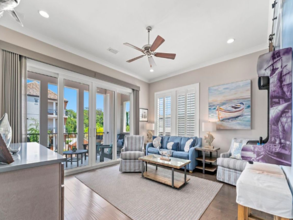 Luxurious 6-Bedroom Home - Steps from the Beach with VIP Extras