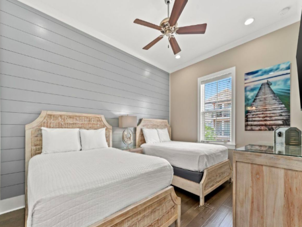 Luxurious 6-Bedroom Home - Steps from the Beach with VIP Extras