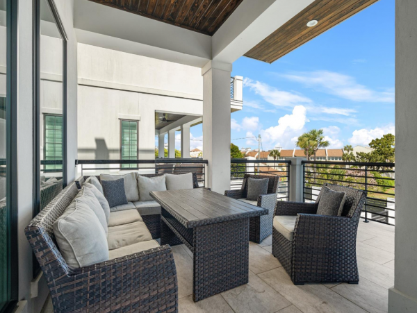 Modern Eight Bedroom Luxury Home with Pool in Miramar Beach