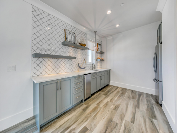 Modern Eight Bedroom Luxury Home with Pool in Miramar Beach