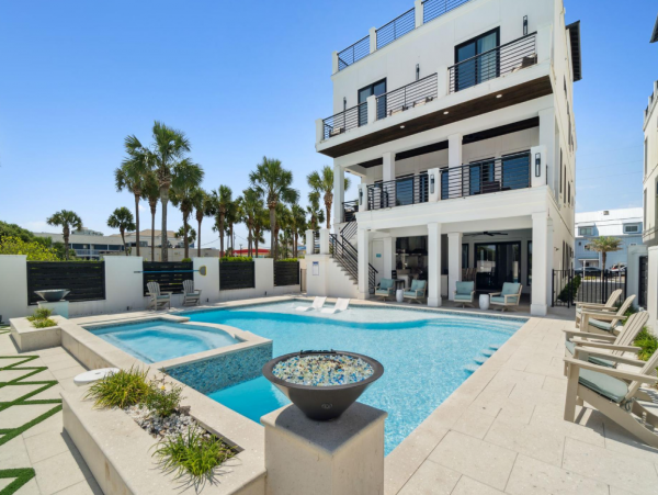Modern Eight Bedroom Luxury Home with Pool in Miramar Beach