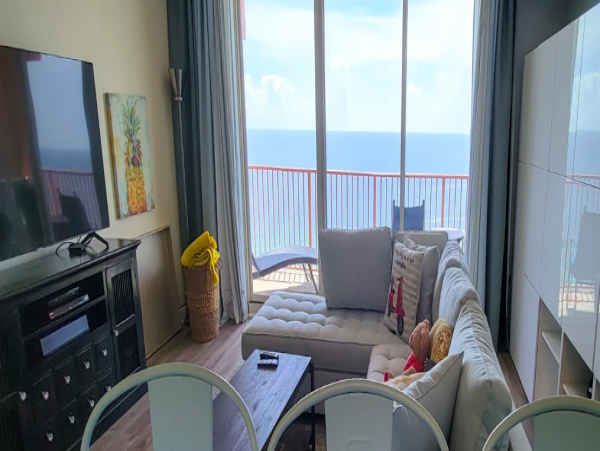 1 Bedroom Condo for 4 guests with Ocean views