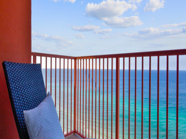 1 Bedroom Condo for 4 guests with Ocean views