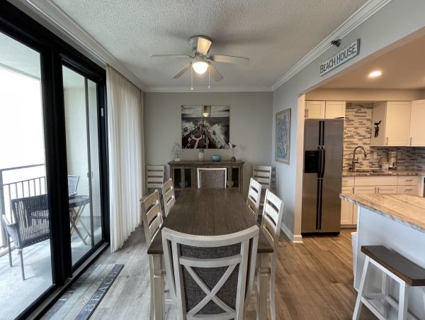 Destin Vacation Condo Three Bedroom Walk to Beach