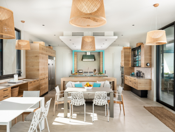 Luxury Oceanfront 6 Bedroom Villa in Turks and Caicos