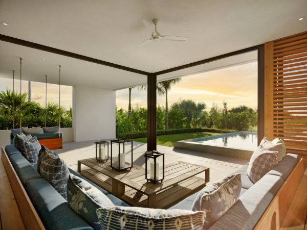 Modern 3 Bedroom Villa Steps from the Beach