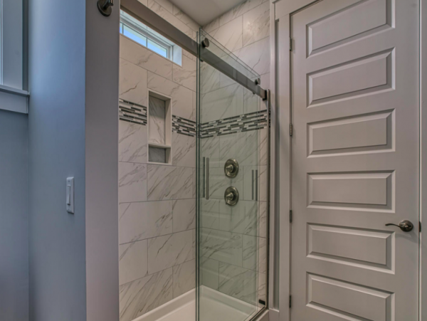 5 Bedroom Home steps to the beach, private pool sleeps 18