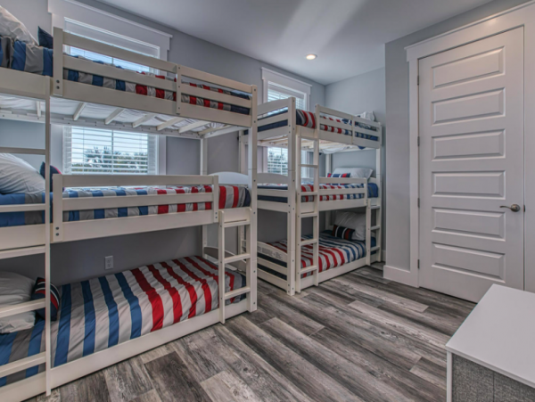 5 Bedroom Home steps to the beach, private pool sleeps 18