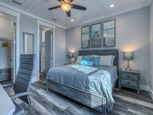 5 Bedroom Home steps to the beach, private pool sleeps 18