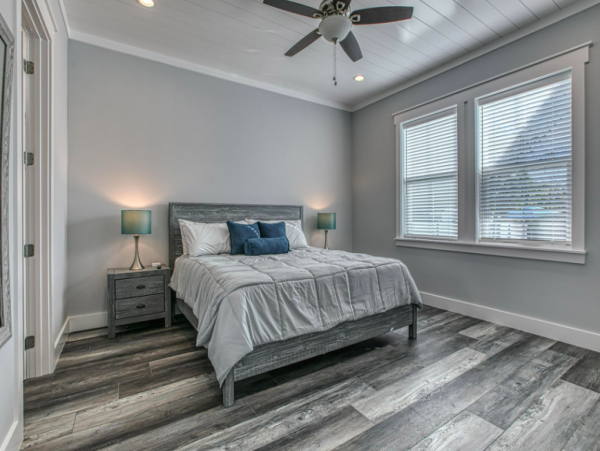 5 Bedroom Home steps to the beach, private pool sleeps 18