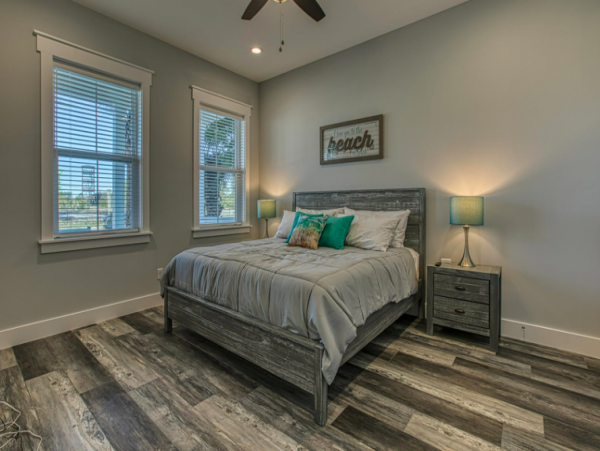 5 Bedroom Home steps to the beach, private pool sleeps 18
