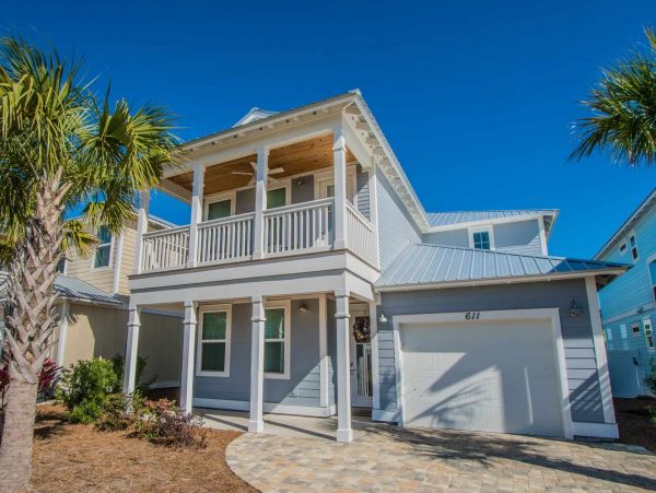 Panama City Beach Getaway 4 Bedrooms Short Walk to Beach