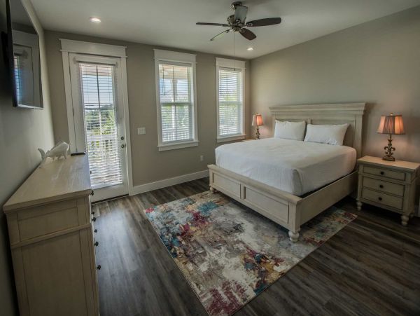 Panama City Beach Getaway 4 Bedrooms Short Walk to Beach