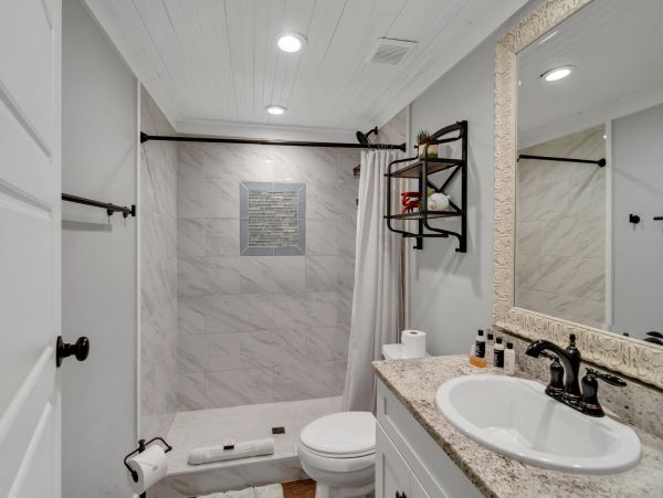 Three Bedroom Home in Panama City Beach Sleeps 14 Guests