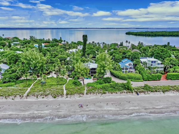 Romantic Ocean Front Setting on Sunny Captiva