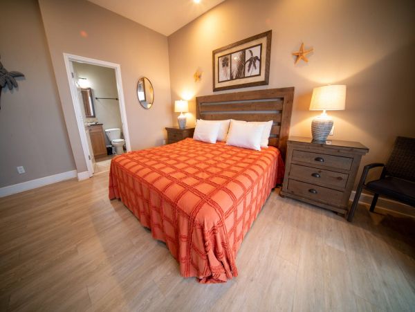 BEACH FRONT 5 BEDROOMS 5 BATHS ST. GEORGE ISLAND