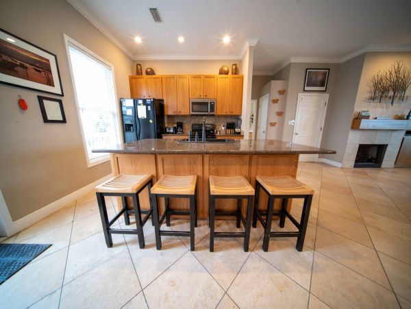 BEACH FRONT 5 BEDROOMS 5 BATHS ST. GEORGE ISLAND