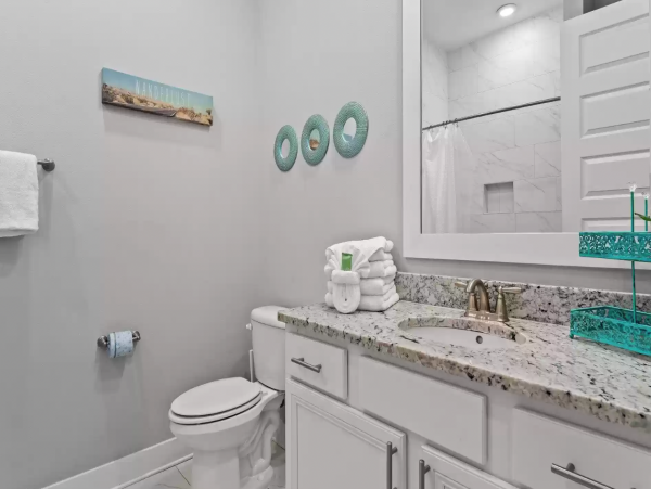 Charming Beach Getaway! Call Today