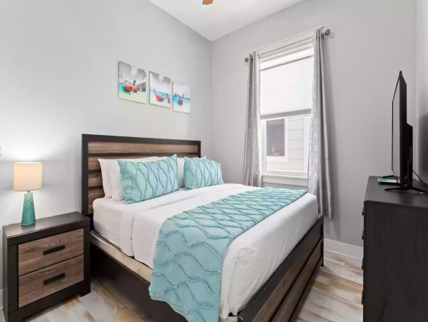 Charming Beach Getaway! Call Today