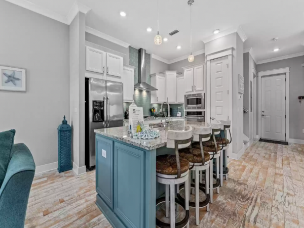 Charming Beach Getaway! Call Today