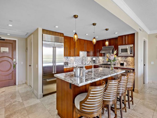Ocean View Five Bedroom Vacation Rental in Kaanapali
