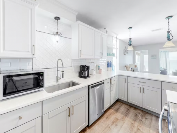 Beautiful 5 Bedroom Vacation Condo in Destin Full Ocean View
