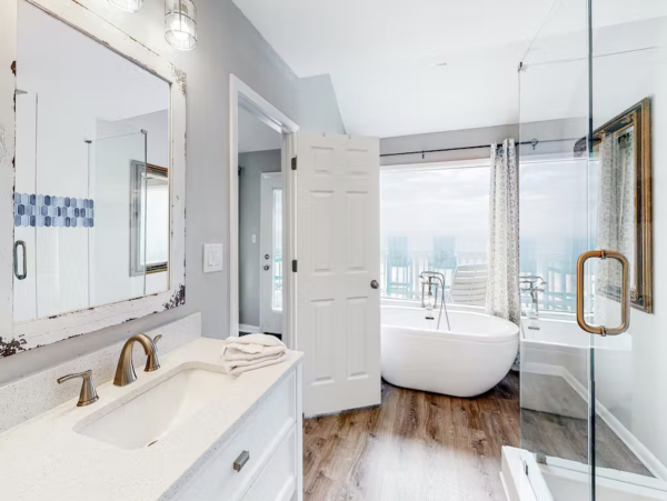 Beautiful 5 Bedroom Vacation Condo in Destin Full Ocean View