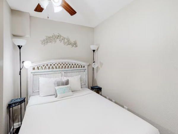 Beautiful 5 Bedroom Vacation Condo in Destin Full Ocean View
