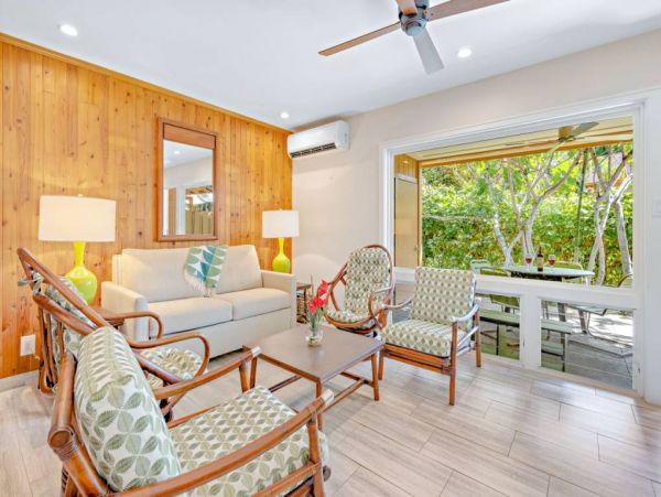 Lovely 2 Bedroom Townhome in Lahaina Garden View