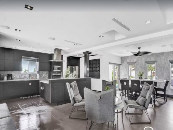Fort Lauderdale Vacation Home Six Bedroom