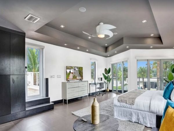 Fort Lauderdale Vacation Home Six Bedroom