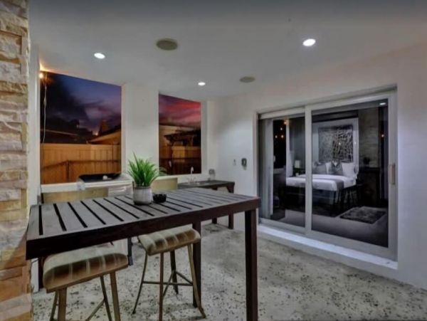 Fort Lauderdale Vacation Home Six Bedroom