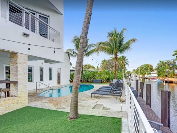 Fort Lauderdale Vacation Home Six Bedroom