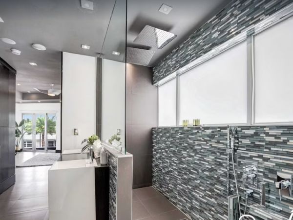 Fort Lauderdale Vacation Home Six Bedroom