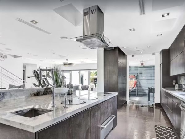 Fort Lauderdale Vacation Home Six Bedroom